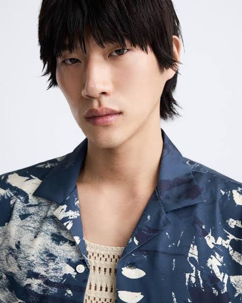 Zara Men’s Navy Abstract Print Shirt – Premium Relaxed Fit Camp Collar Short Sleeve